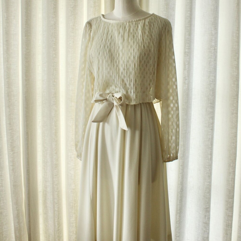 1970's Vintage Cream Dress